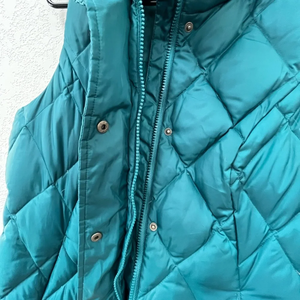 Women’s Eddie Bauer down vest size medium Teal Quilted Women's vest - Picture 6 of 10